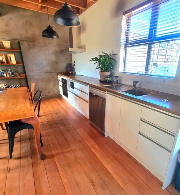 Apartment 3 - Haddin Court - Industrial Glam Blenheim Ngoại thất bức ảnh